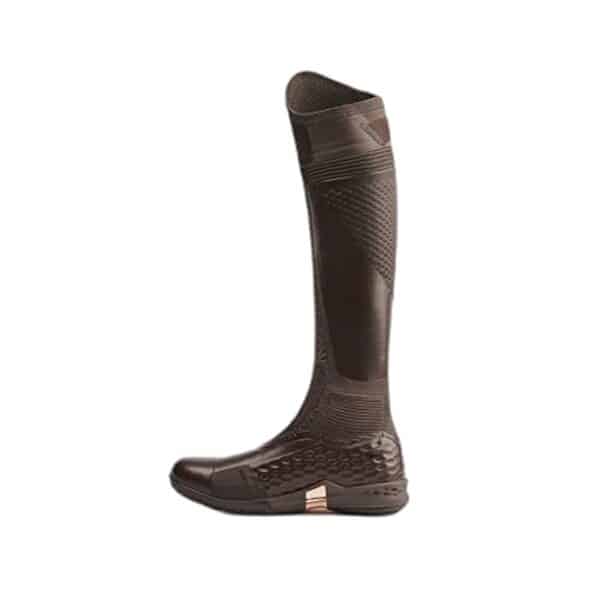 Plongez dans notre test complet des bottes d'équitation Teknit Boot de Horse Pilot : confort, performance et innovation en selle.