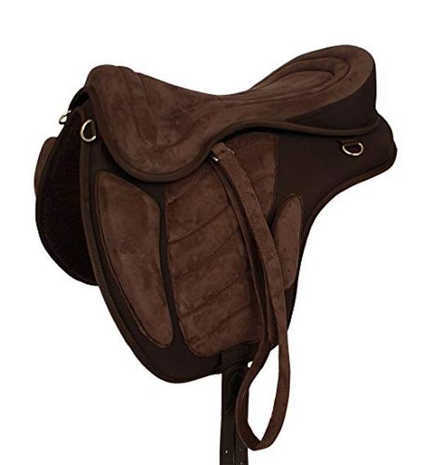 Découvrez notre test complet de la selle A&M Reitsport Liberty sans arbre : confort, innovation et performance pour cavalier et monture.