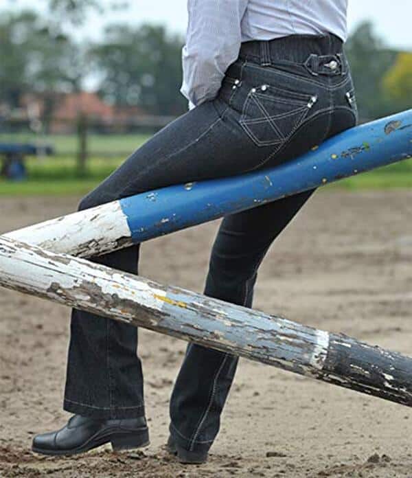 Découvrez notre test du pantalon d'équitation hkm pro team jodhpur Miss Blink noir, idéal pour femmes et enfants, en taille 48 : confort, style et performance garantis pour les cavalières exigeantes.