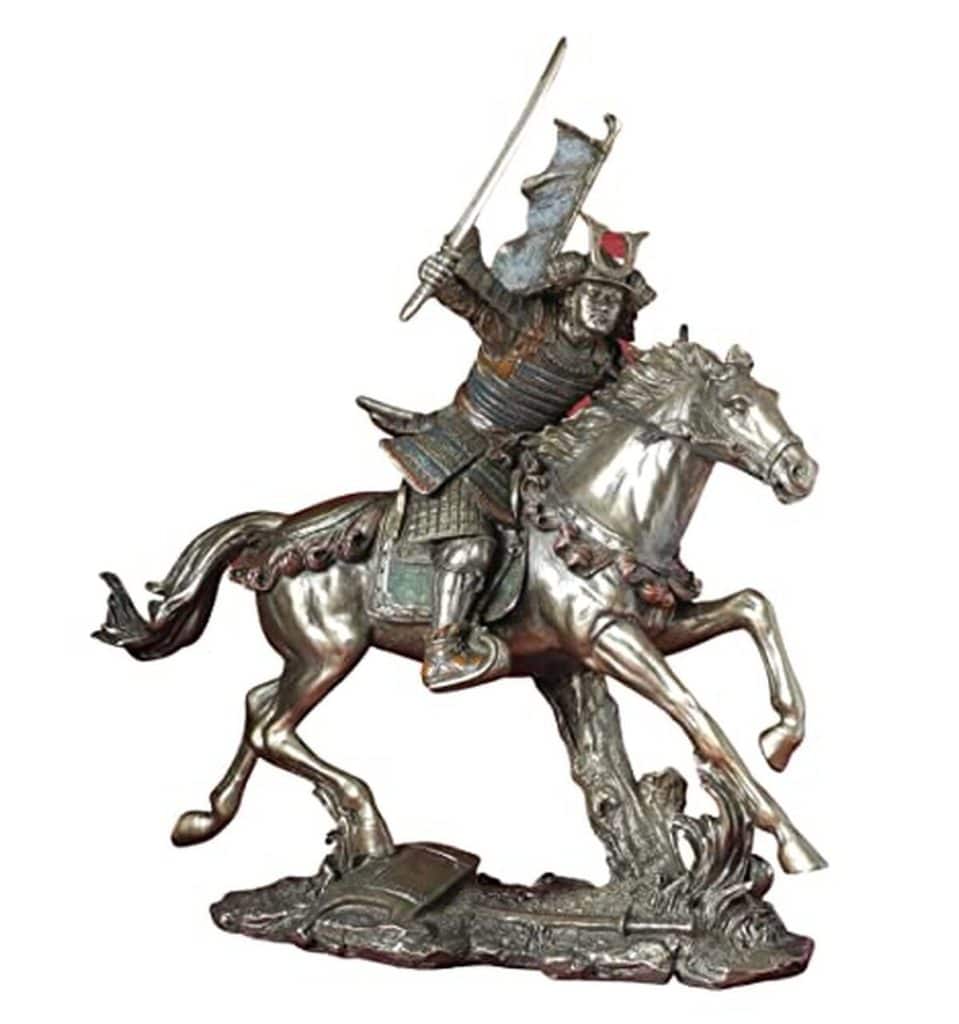 Avis sur la figurine samouraï Parastone : guerrier japonais en armure bronze