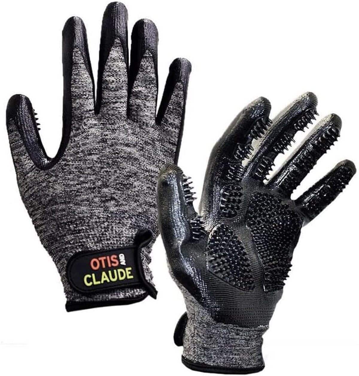 Test : gants de toilettage Otis & Claude pour animaux