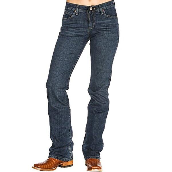 Découvrez notre avis complet sur le jean d'équitation Wrangler Q-Baby 2 11 32 : confort, durabilité et performance pour cavaliers exigeants. 