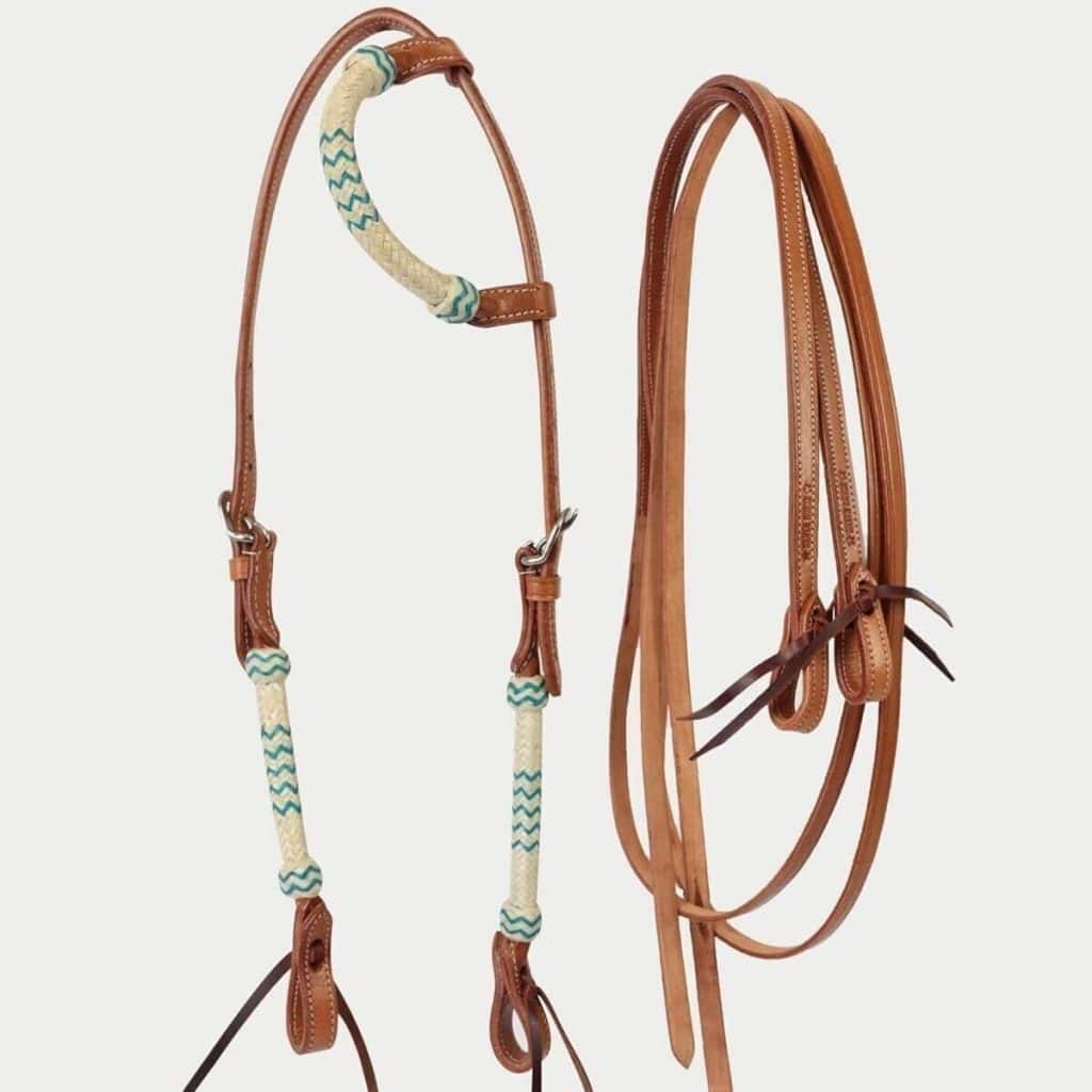 Avis sur la bride Horses Arawa : élégance et maîtrise équestre