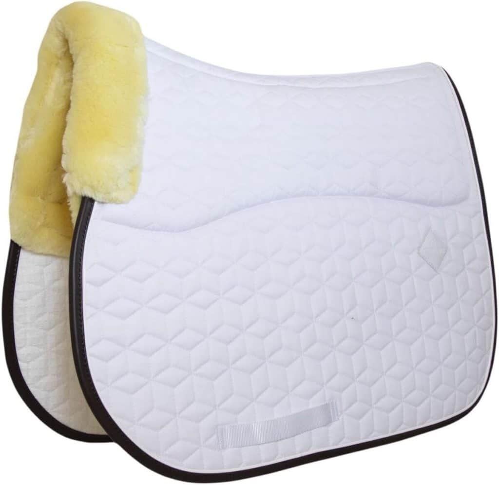 Test du tapis de selle Laine vegan spécial saut d'obstacles