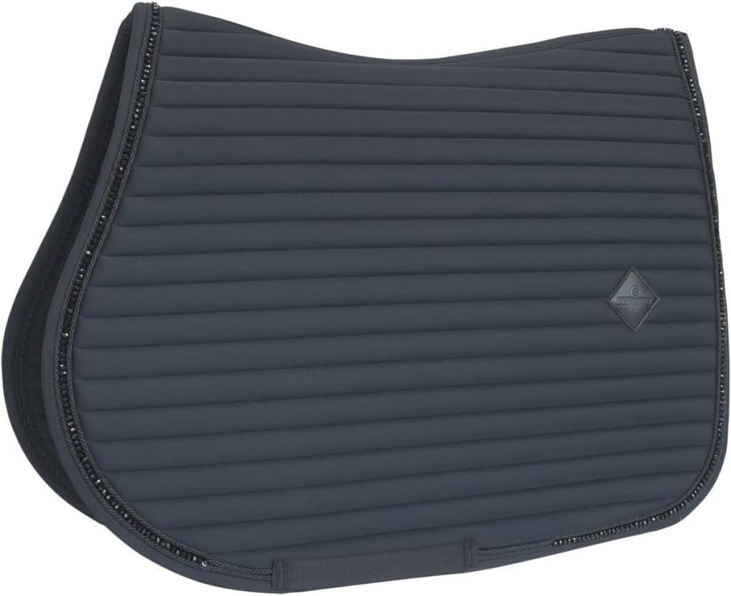 Test tapis de selle Full saut d'obstacles noir
