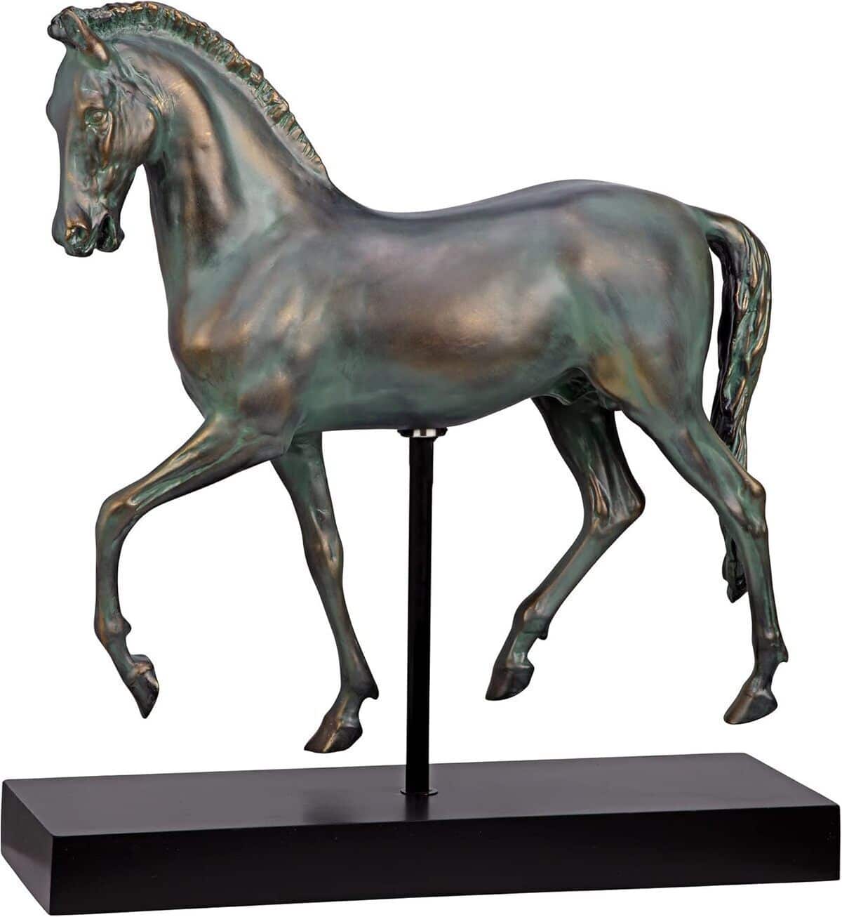 Avis sur la sculpture cheval classique par Design Toscano