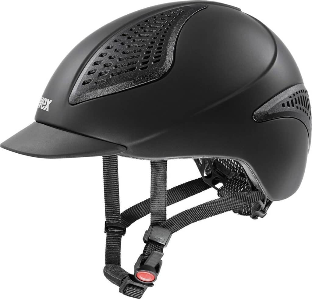 Test du casque d'équitation uvex exxential III : confort et légèreté en noir mat