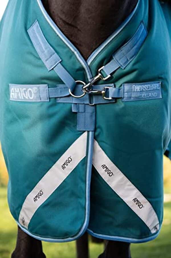 Découvrez notre test détaillé de la couverture Horseware Amigo Bravo 12 Plus Heavy 400g : qualité, confort et performance pour votre cheval.