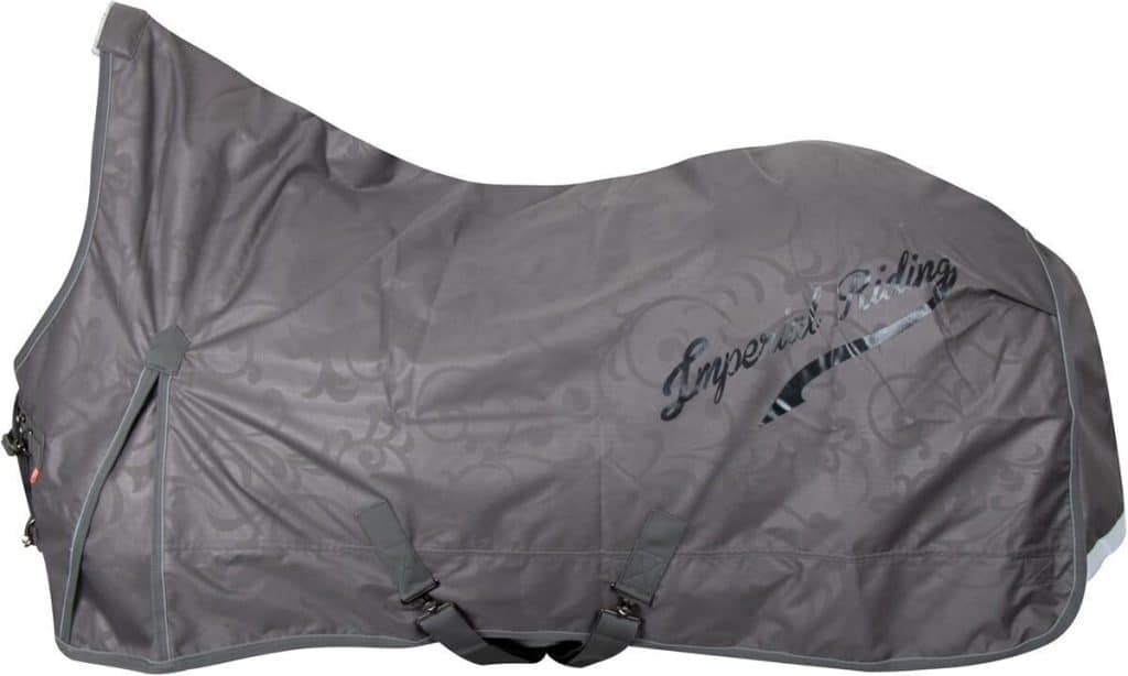 Test de la couverture extérieure Imperial Riding IRH Super-Dry 100g : robuste et imperméable